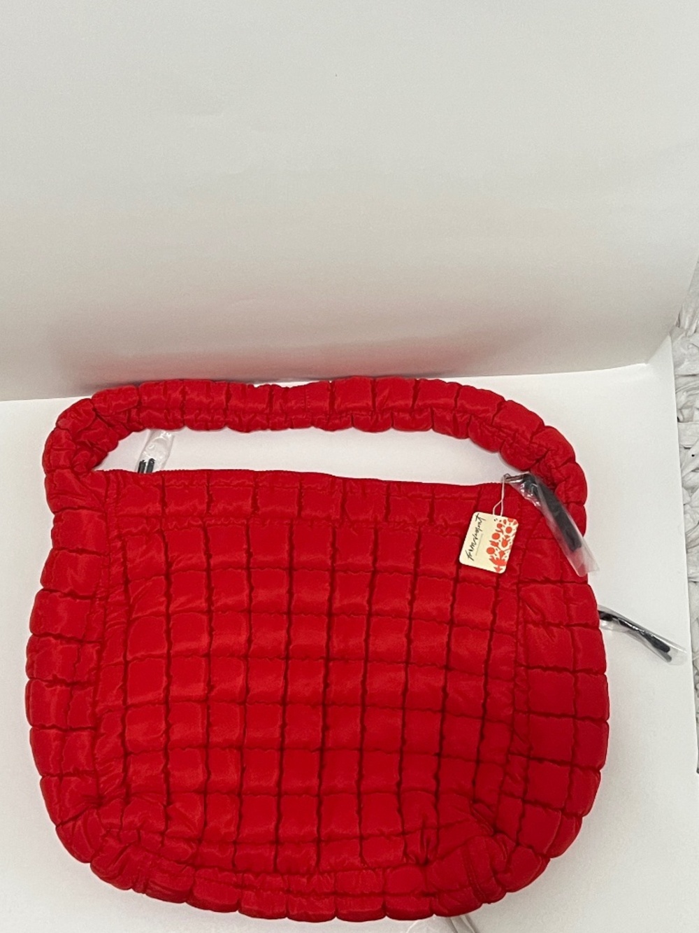 NWT Authentic FP Movement Quilted Carryall Bag - Chef's Kiss Red - Picture 7 of 13